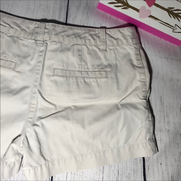 Ann Taylor (petites) Short Size:4P - Picture 4 of 5